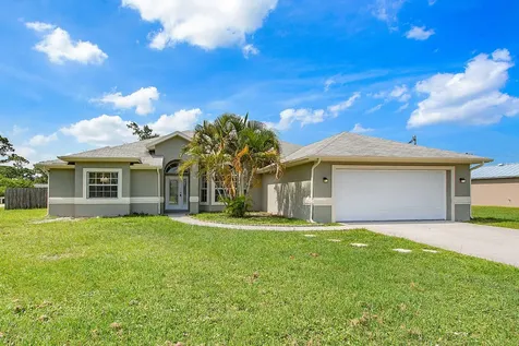 197 SW Ray Avenue Port St Lucie FL 34983