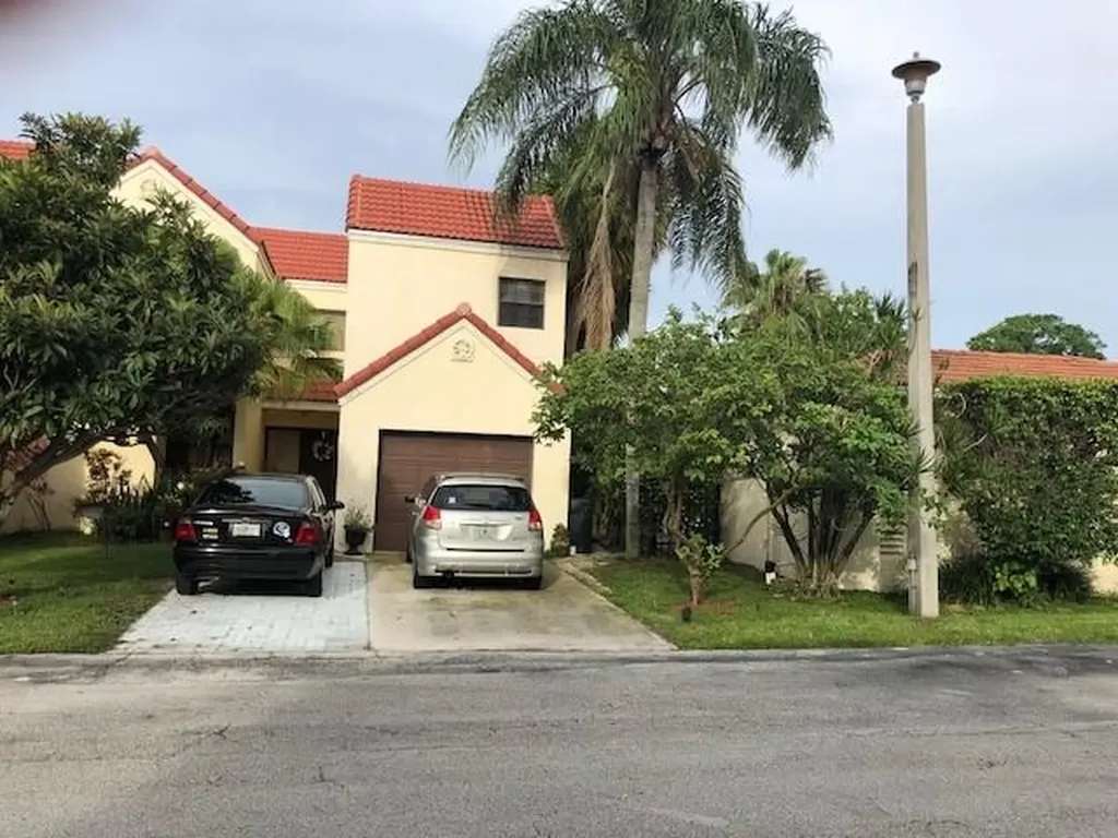 7473 Champagne Place Boca Raton FL 33433