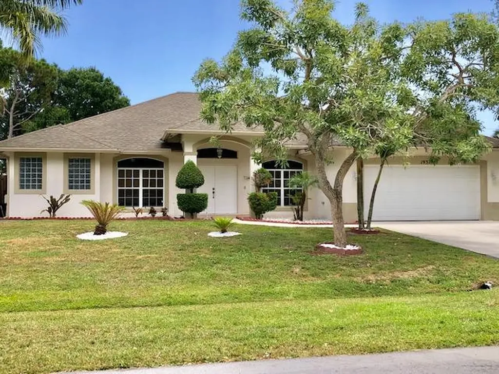 1937 SW Sunglow Street Port St Lucie FL 34953