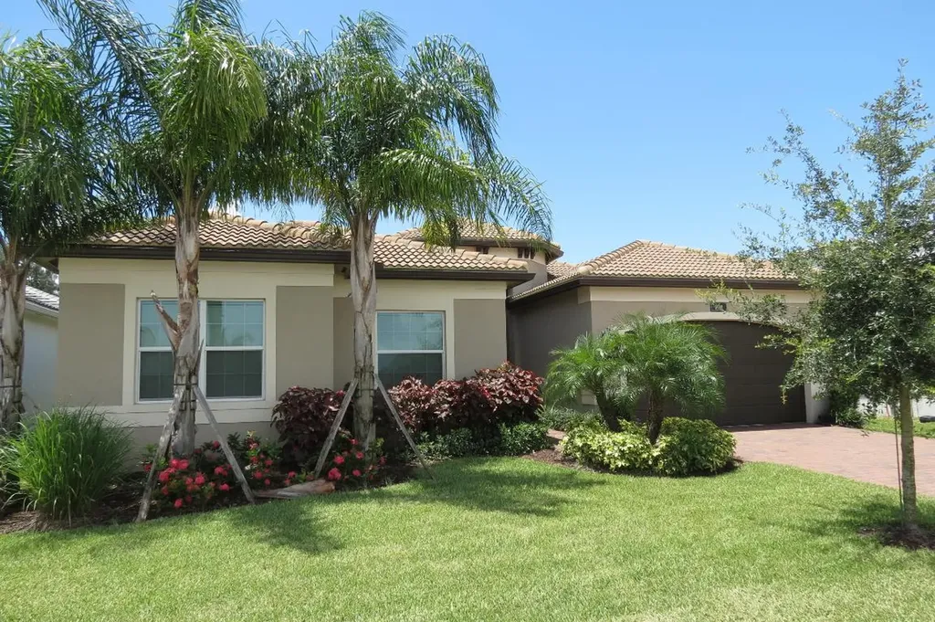 8989 Golden Mountain Circle Boynton Beach FL 33473