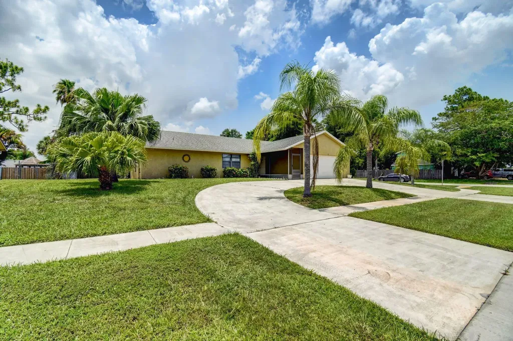 287 Ponce De Leon Street Royal Palm Beach FL 33411