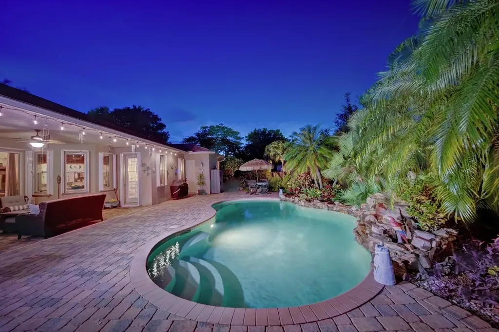 393 SW Film Avenue Port St Lucie FL 34953