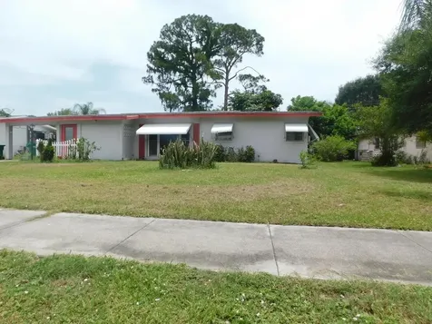 305 Riomar Drive Port St Lucie FL 34952