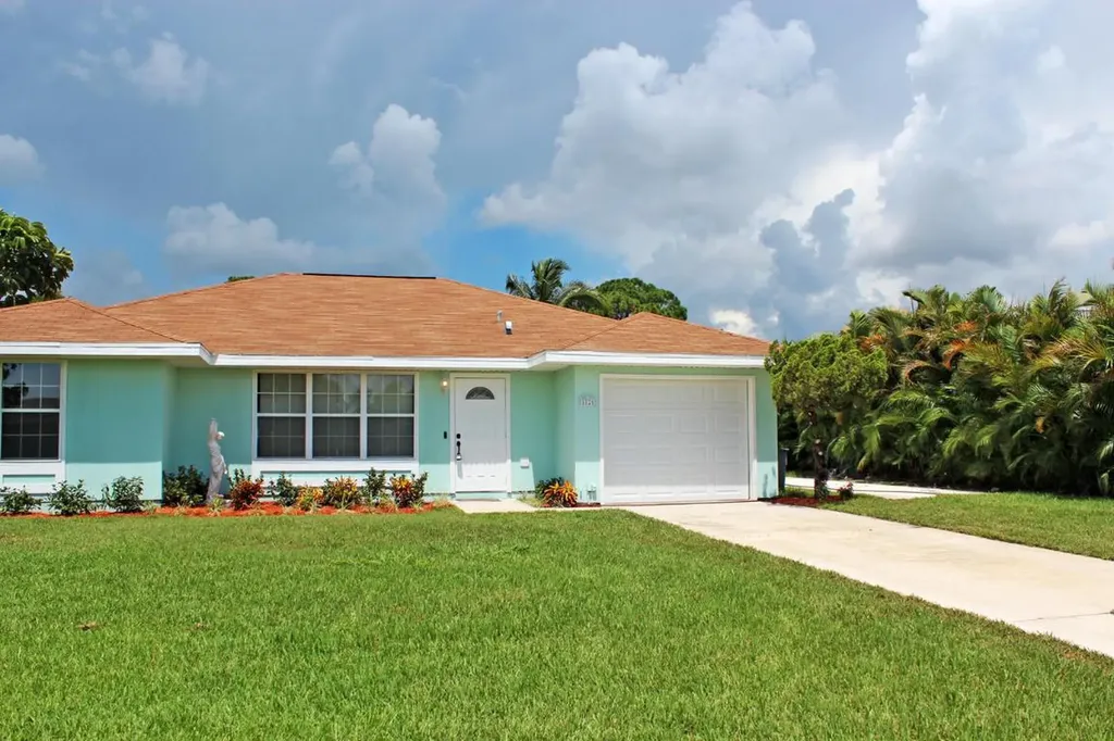 1826 SE Burgundy Lane Port St Lucie FL 34952