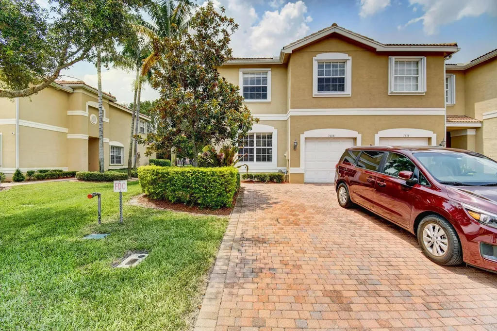7608 Spatterdock Drive Boynton Beach FL 33437