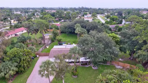 792 Palo Verde Court Haverhill FL 33415