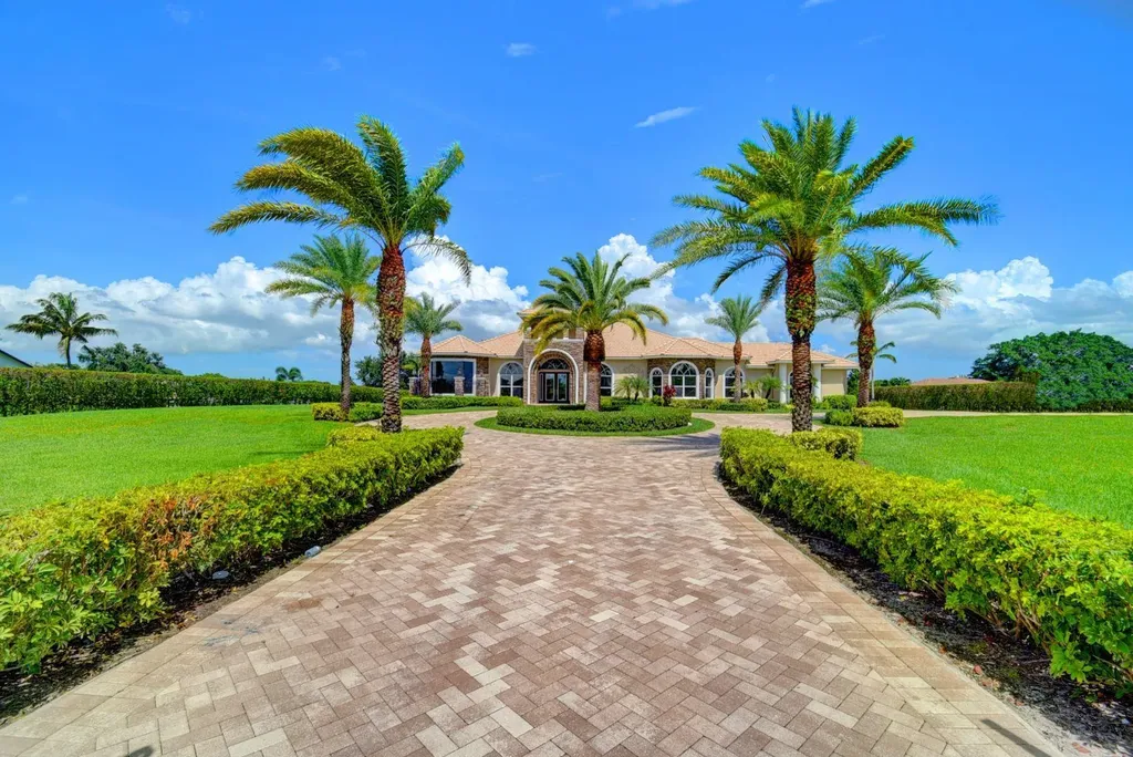 6814 W Calumet Circle Lake Worth FL 33467