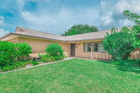 5713 Paleo Pines Circle Fort Pierce FL 34951