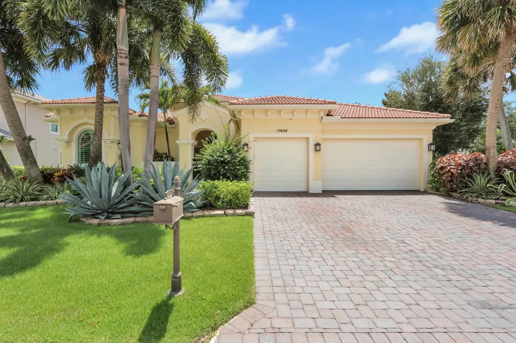 17406 Pavaroso Street Boca Raton FL 33496