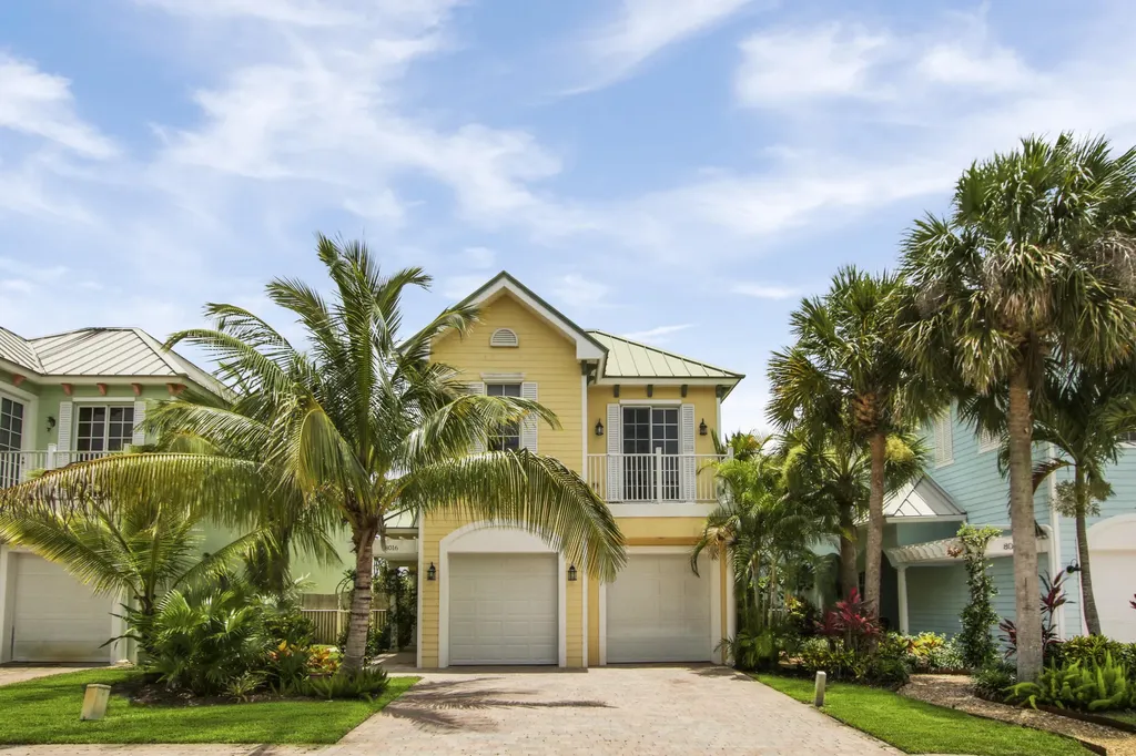 8016 SE Asaro Street Hobe Sound FL 33455