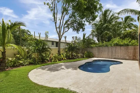 8016 SE Asaro Street Hobe Sound FL 33455