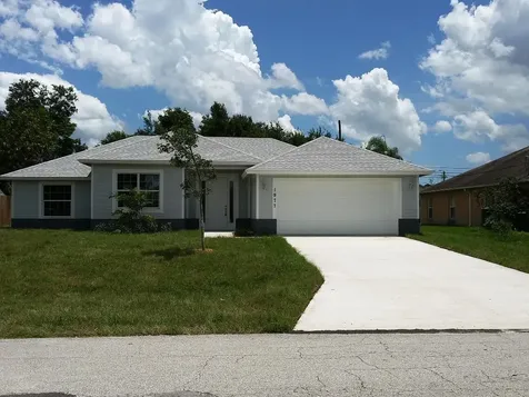 1977 SW Idaho Lane Port St Lucie FL 34953