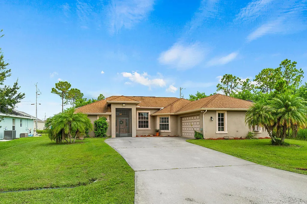 1655 SW Cordova Street Port St Lucie FL 34987