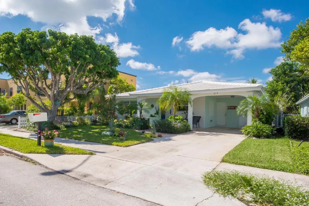 213 Fordham Drive Lake Worth Beach FL 33460