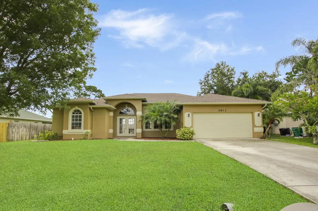 2813 SW Vittorio Street Port St Lucie FL 34953