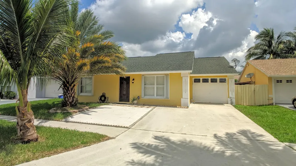 5413 Oakbranch Drive Lake Worth FL 33463