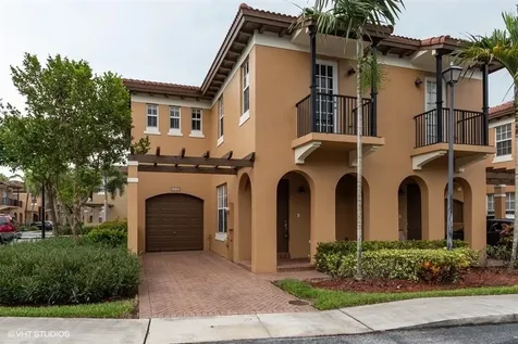 6942 Julia Gardens Drive Coconut Creek FL 33073
