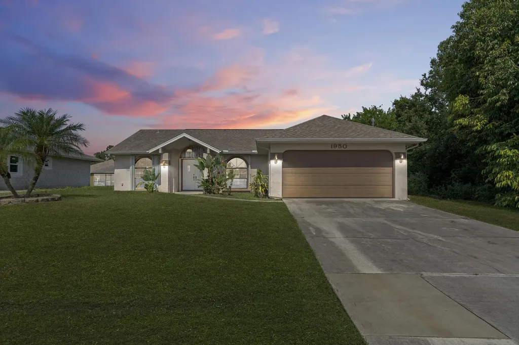 1950 SW Beekman Street Port St Lucie FL 34953