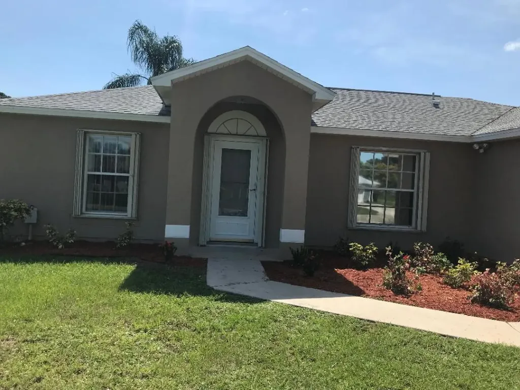 2373 SE Burton Street Port St Lucie FL 34952