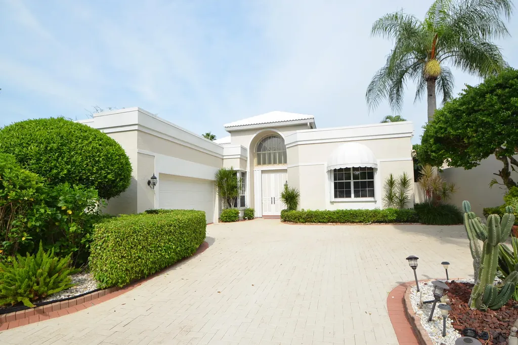 5293 Ascot Bend Boca Raton FL 33496