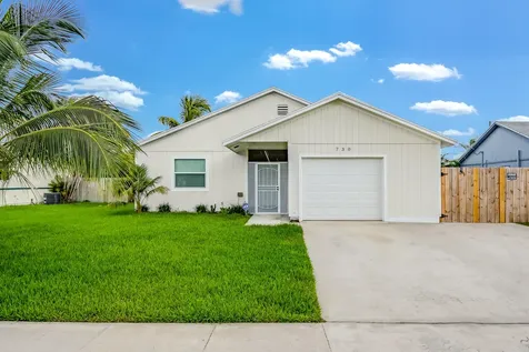 730 SW 1st Court Boynton Beach FL 33426