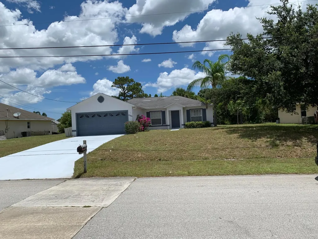 2301 SW Susset Lane Port St Lucie FL 34953