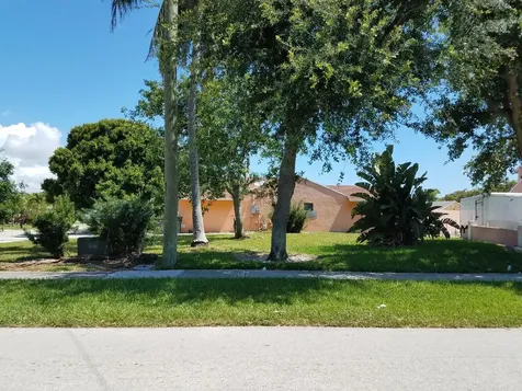 245 SW 10th Avenue Delray Beach FL 33444