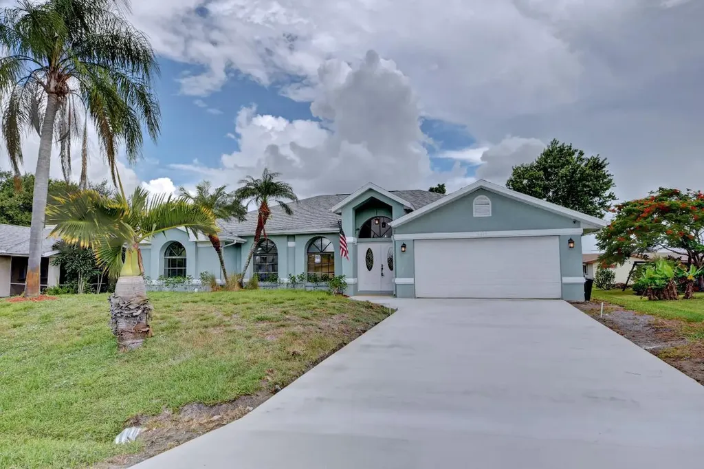1413 SE Merion Court Port St Lucie FL 34952