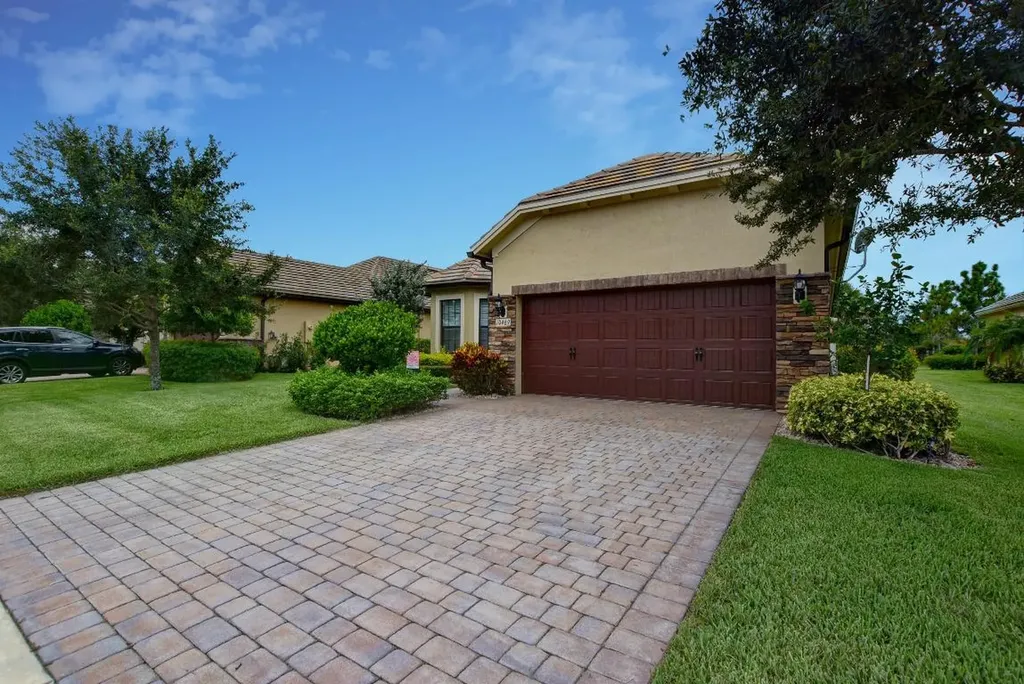 10469 Prato Street Wellington FL 33414