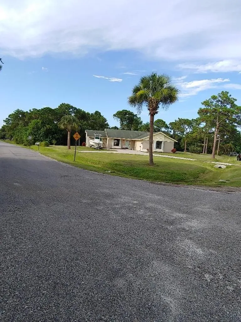 4708 Pinetree Drive Fort Pierce FL 34982