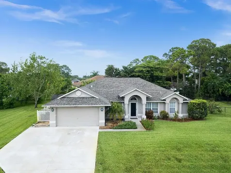 401 SE Walters Terrace Port St Lucie FL 34983