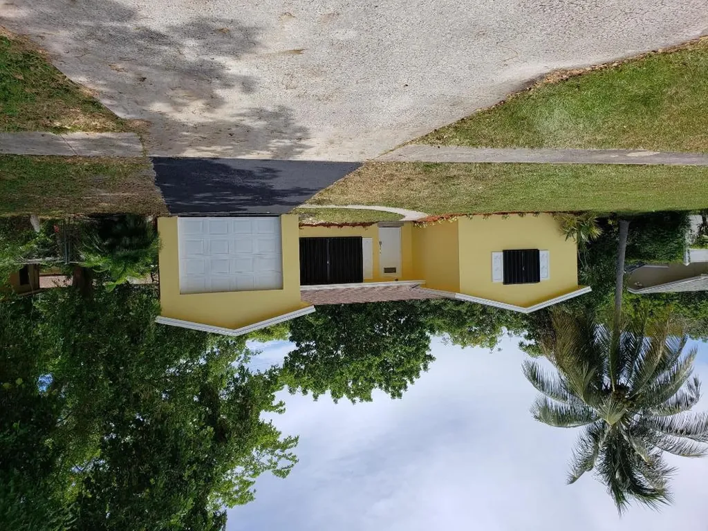 418 Gale Place West Palm Beach FL 33409
