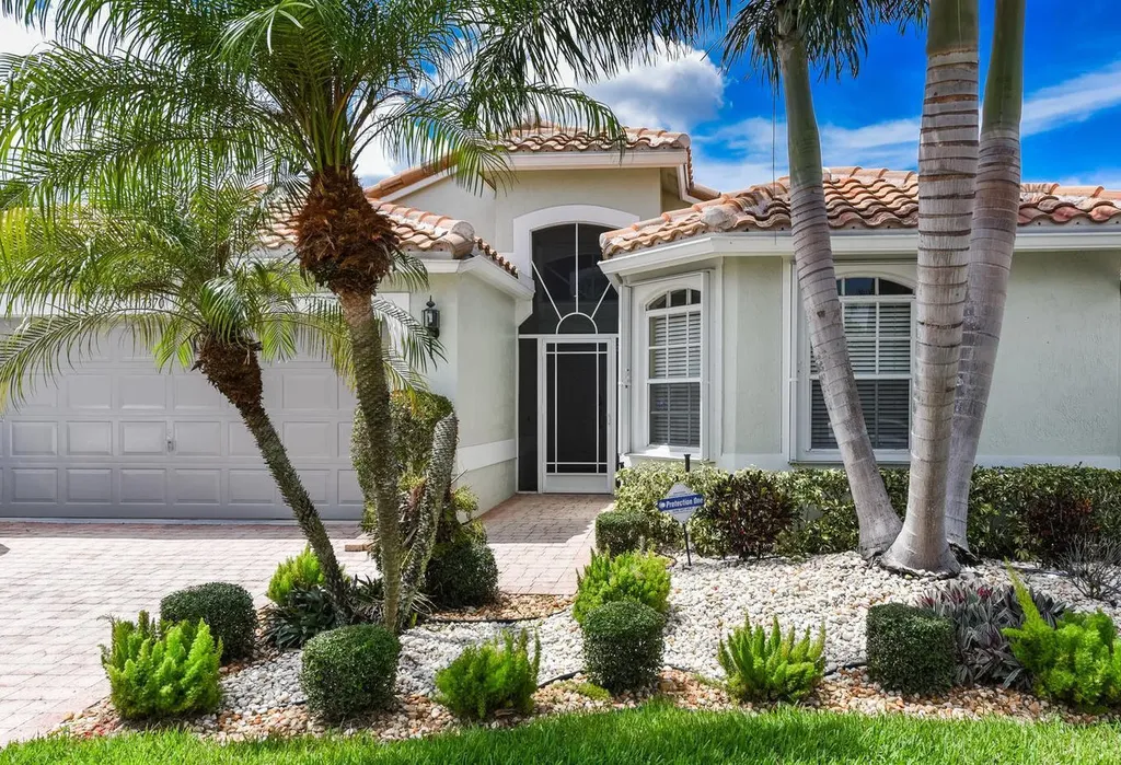 7370 Haviland Circle Boynton Beach FL 33437