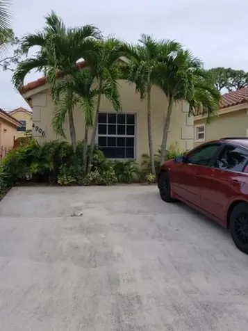4906 Cambridge Street Greenacres FL 33463
