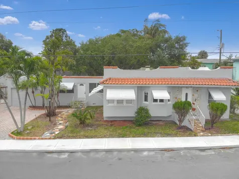 309 4th Avenue N Lake Worth Beach FL 33460