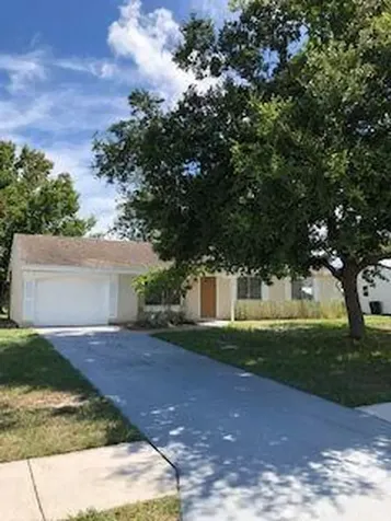 390 SW Bridgeport Drive Port St Lucie FL 34953