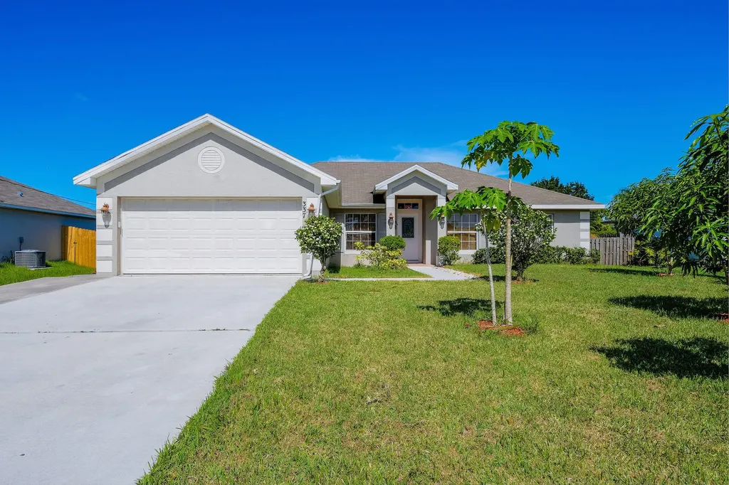 337 NW La Playa Street Port St Lucie FL 34983