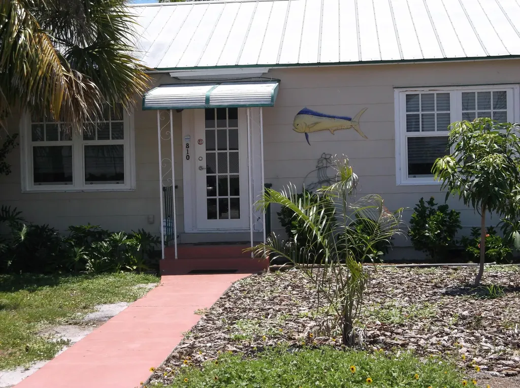 810 N M Street Lake Worth Beach FL 33460