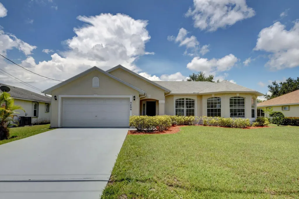 5406 NW Emblem Street Port St Lucie FL 34983