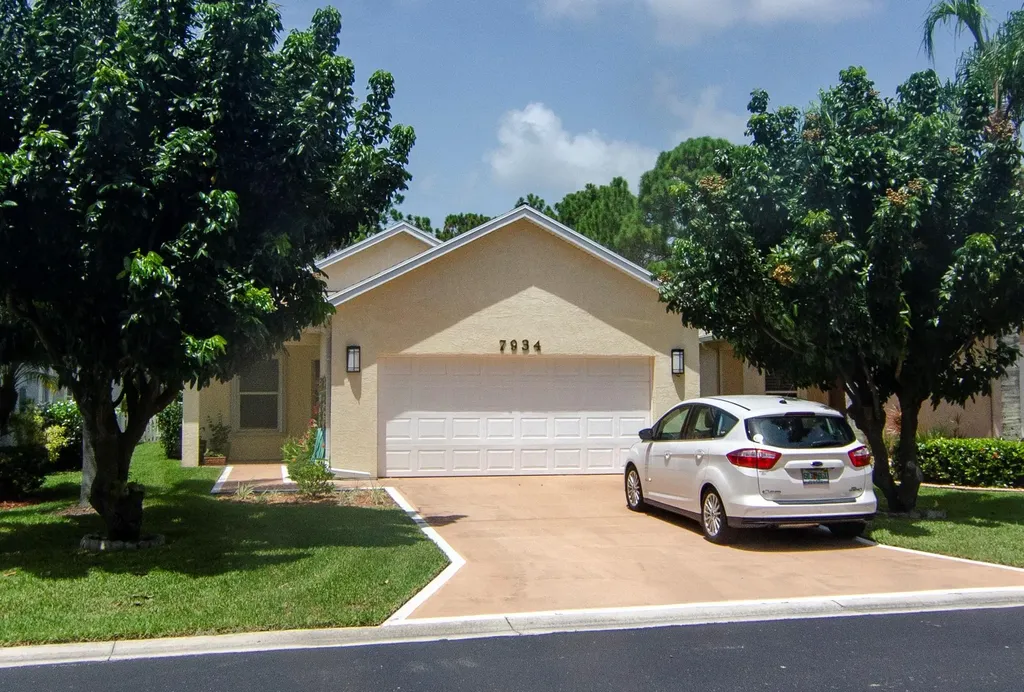 7934 SE Sugar Pines Way Hobe Sound FL 33455