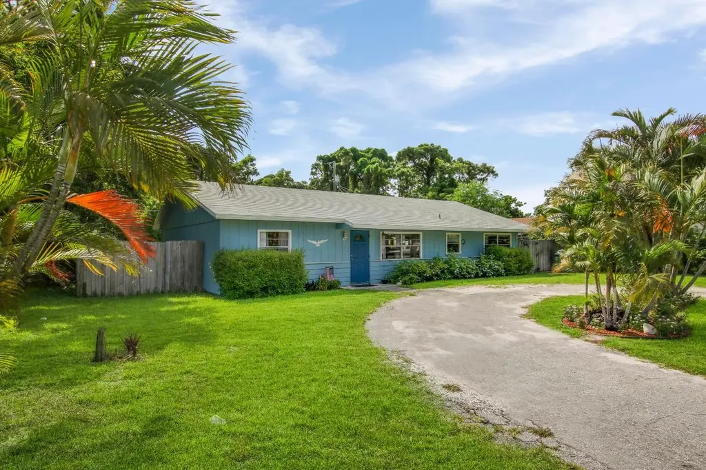 3545 Patio Court Lake Worth FL 33461