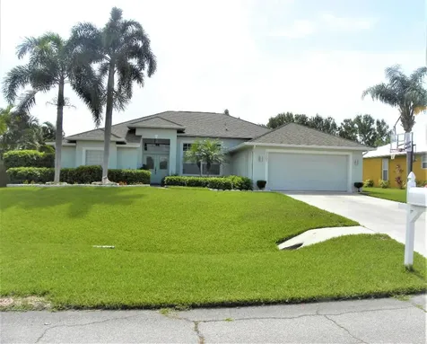 2807 SE Tate Avenue Port St Lucie FL 34984