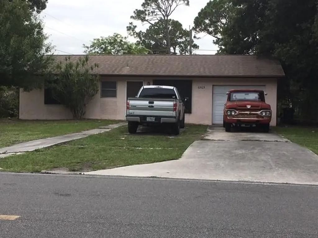6505 Deleon Avenue Fort Pierce FL 34951