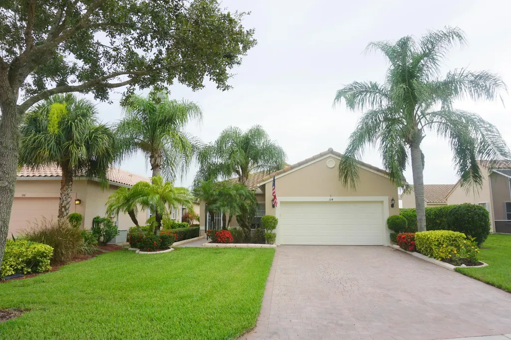 104 NW Baycrest Court Port St Lucie FL 34986
