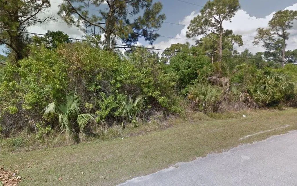 1301 SW Axtell Avenue Port St Lucie FL 34953