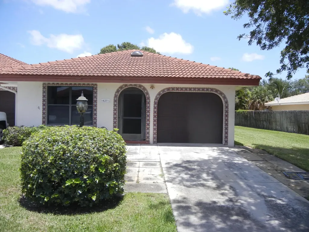 1425 SW 25th Avenue Boynton Beach FL 33426
