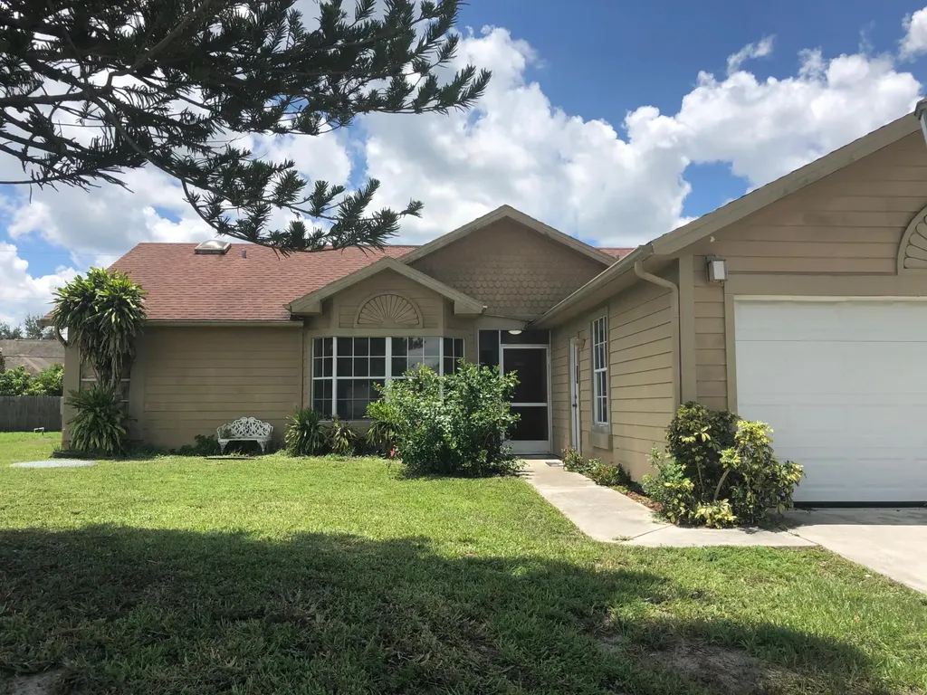 1178 SW Idol Avenue Port St Lucie FL 34953