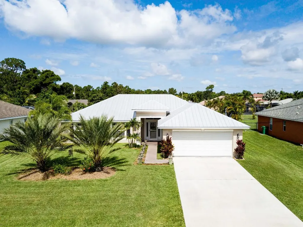5165 NW Aljo Circle Port St Lucie FL 34986