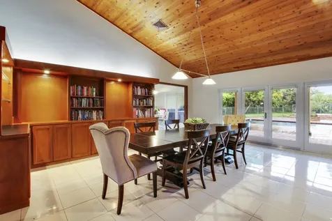 2871 Banyan Boulevard Circle NW Boca Raton FL 33431