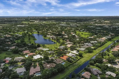 2871 Banyan Boulevard Circle NW Boca Raton FL 33431
